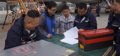 富凱技術人員春節堅守崗位保障完成多項飛機改裝